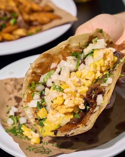 Restaurants on Miracle Mile
